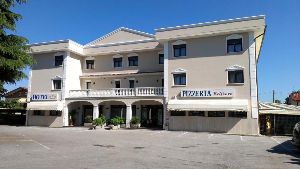 Hotel Belfiore Salzano ภายนอก รูปภาพ