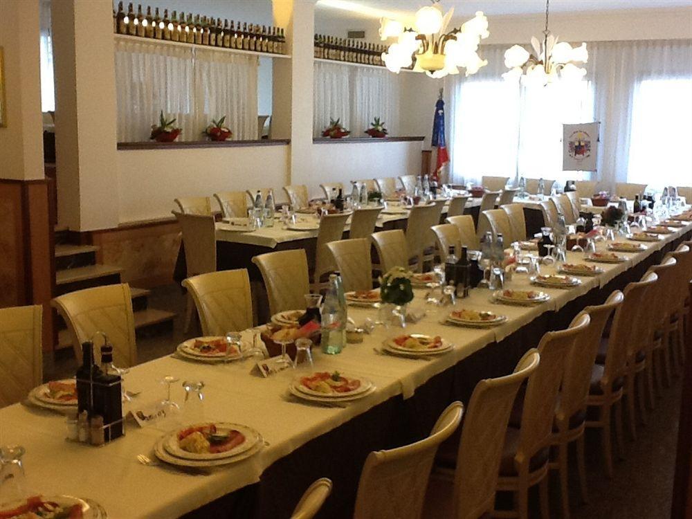Hotel Belfiore Salzano ภายนอก รูปภาพ