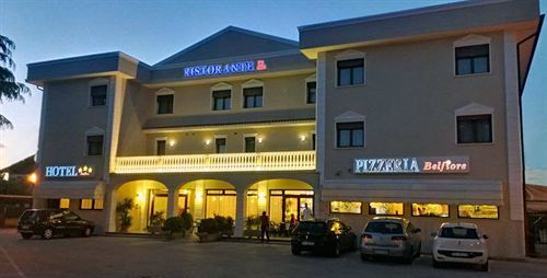 Hotel Belfiore Salzano ภายนอก รูปภาพ