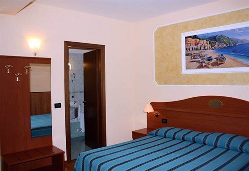 Hotel Belfiore Salzano ภายนอก รูปภาพ