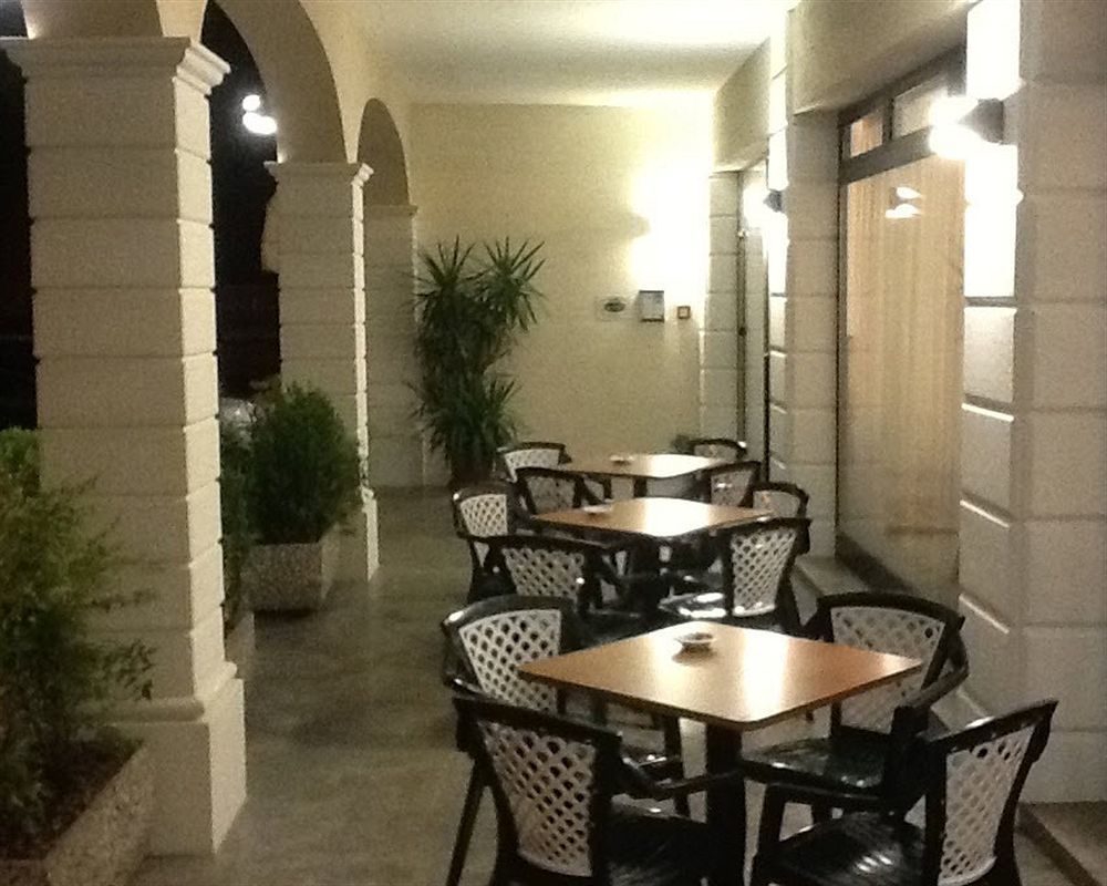 Hotel Belfiore Salzano ภายนอก รูปภาพ
